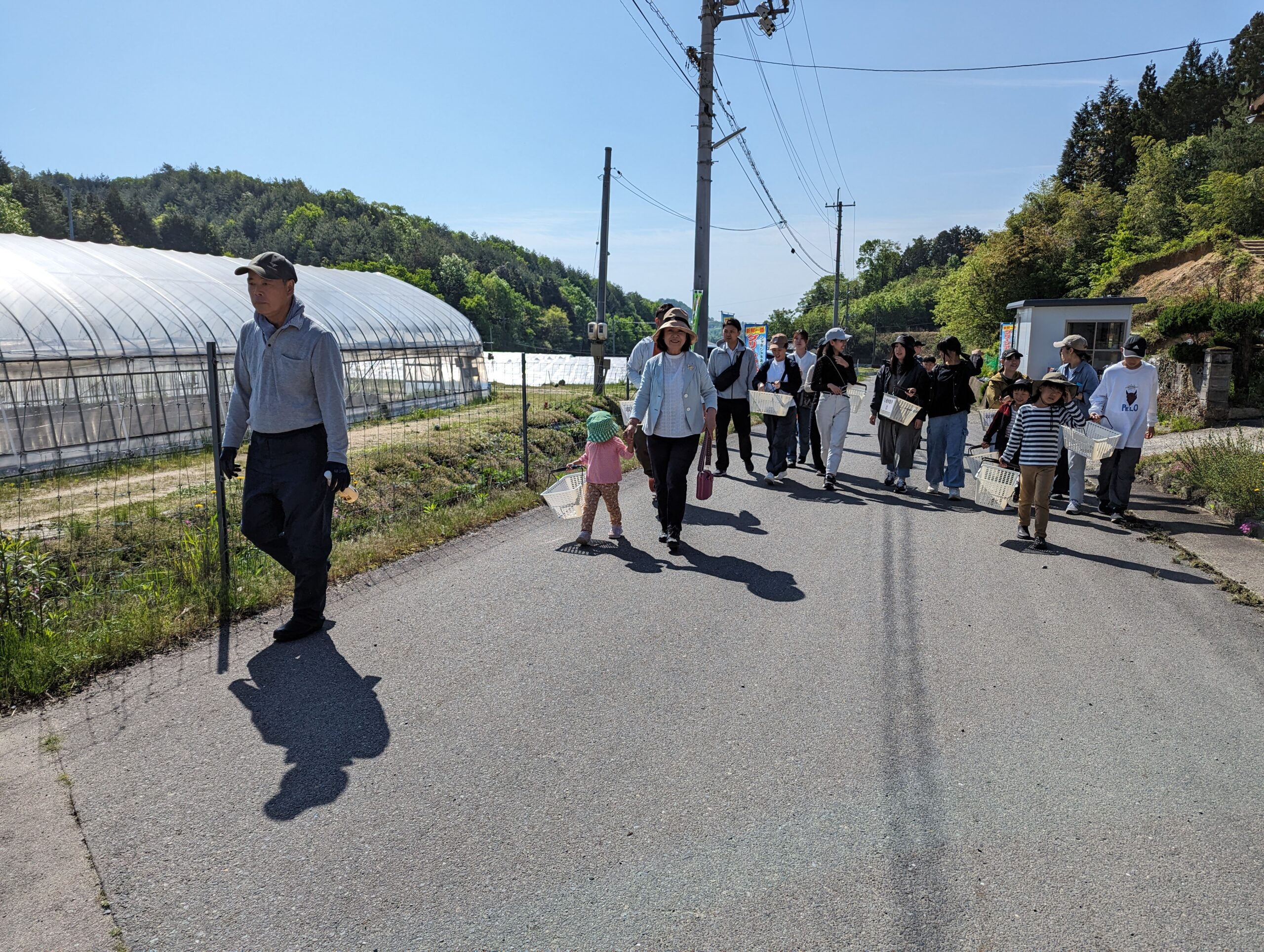 当日収穫できる圃場をご案内します